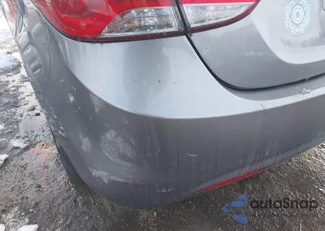 2013 Hyundai Elantra Gls z USA, uszkodzony, nr VIN KMHDH4AE8DU932131